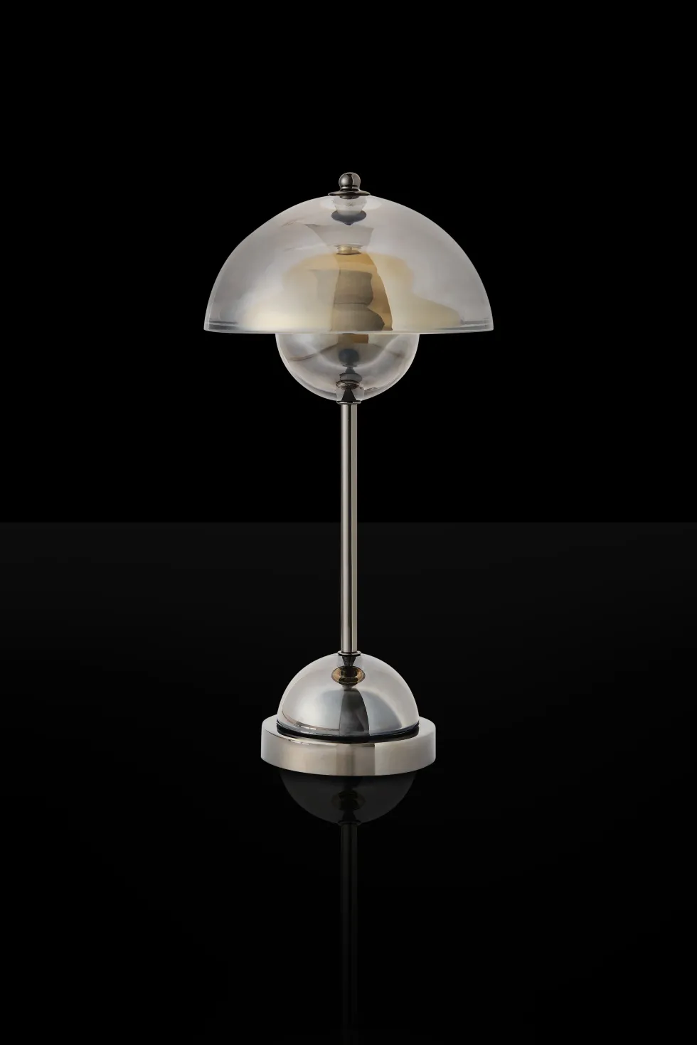 Curiosités Désirables ©La Vertigineuse - Lampe à poser rechargeable