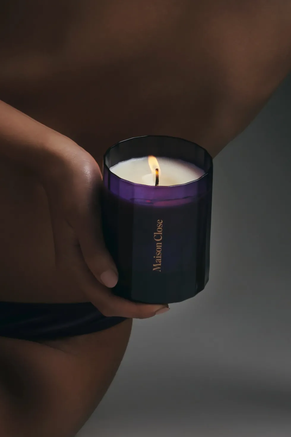 Inspiration DivineBougie d'ambiance notes de Bois Précieux
